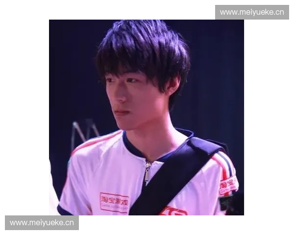 马睿深度解析DOTA2职业赛场战术演变与选手成长之路